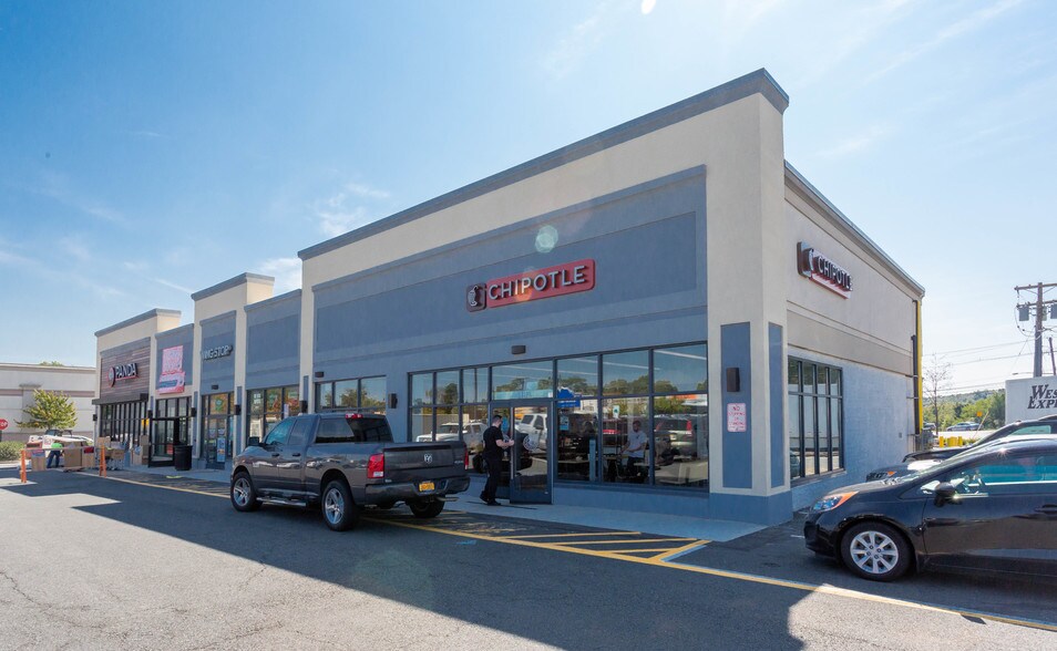 Primary Photo Of 306 US Highway 9 N, Woodbridge Unknown For Lease