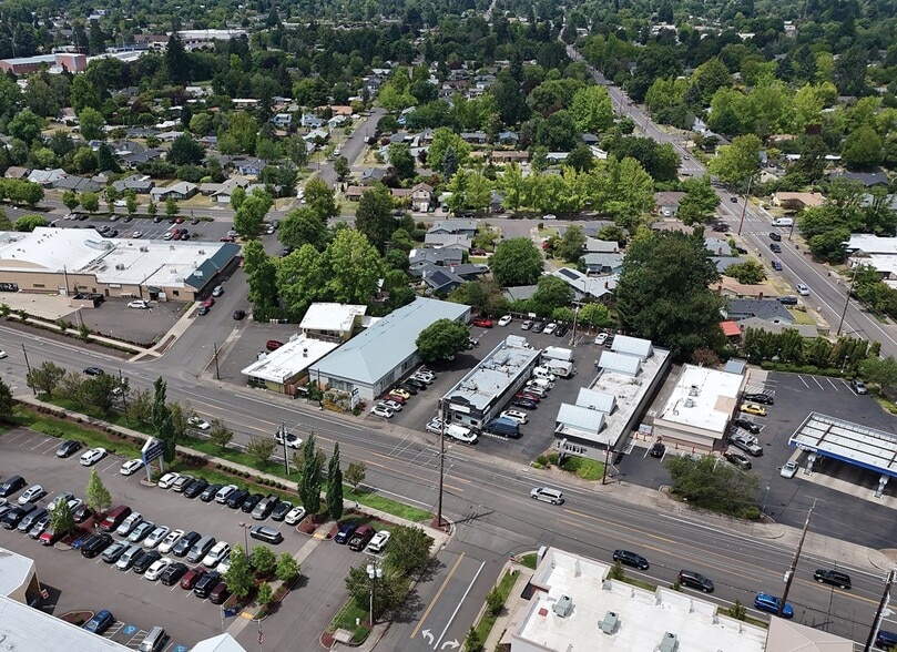 More Photos Of 1318 9th St NW, Corvallis General Retail For Sale