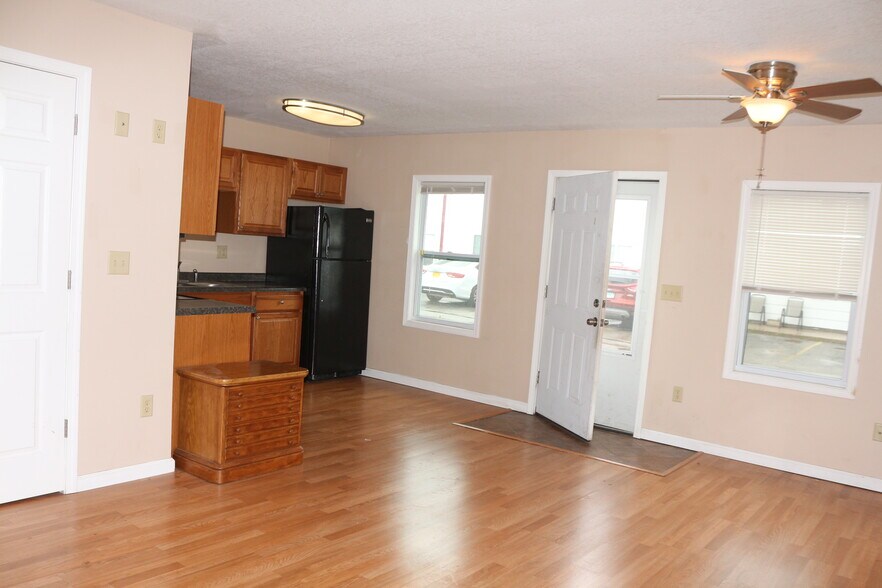 More Photos Of 1708 S Main St, South Jacksonville Apartments For Sale