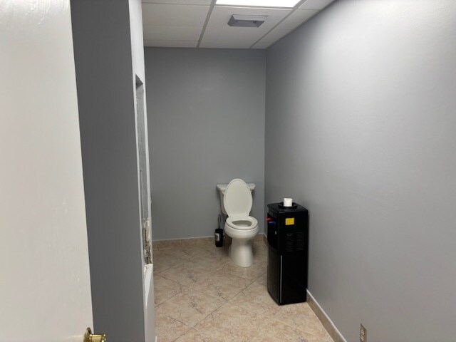 More Photos Of 2021 E Commercial Blvd, Fort Lauderdale Medical For Lease