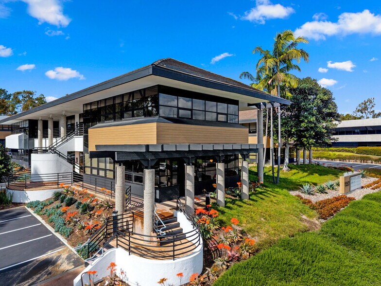 More Photos Of 5080 Shoreham Pl, San Diego Office For Sale