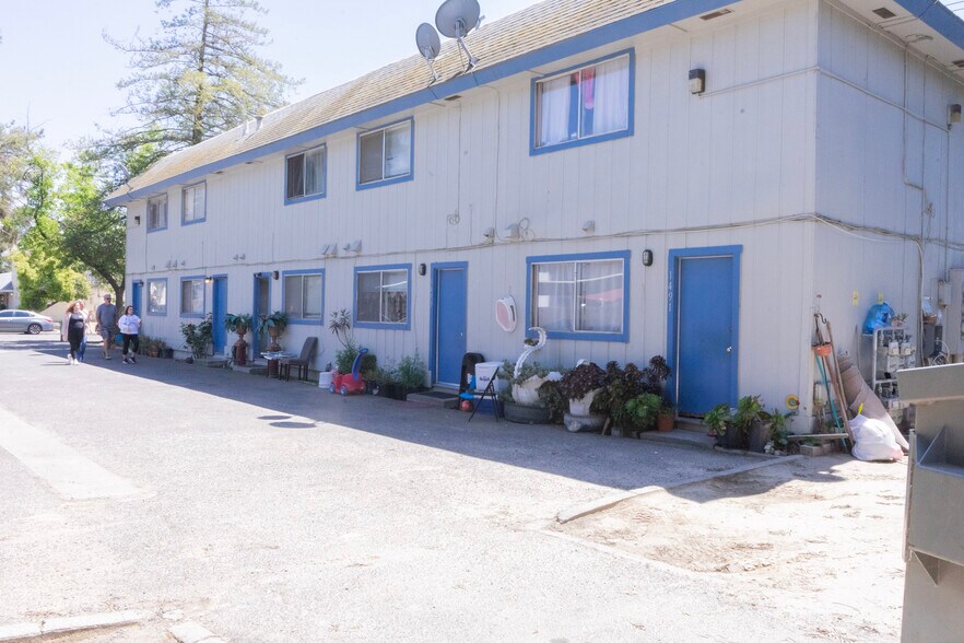 More Photos Of 1491-1499 Bellevue Rd, Atwater Apartments For Sale