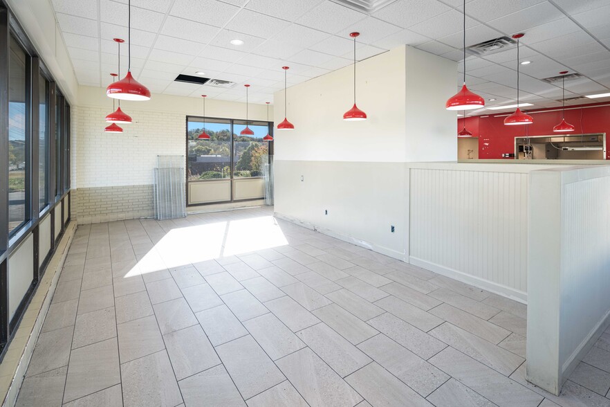 More Photos Of 1429 US Highway 421, Wilkesboro Fast Food For Sale