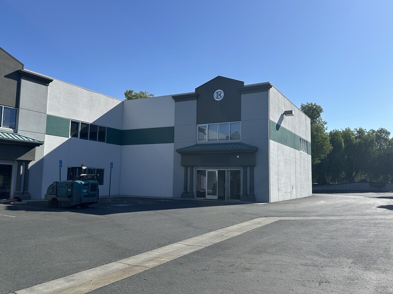 More Photos Of 671 Willow Pass Rd, Pittsburg Warehouse For Lease