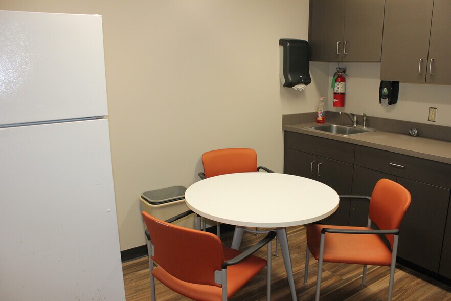 More Photos Of 27373 Highway 42, Springfield Loft Creative Space For Lease