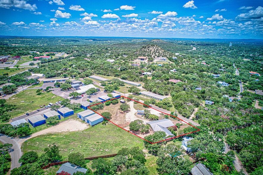 More Photos Of 45 La Buena Vista Dr, Wimberley Schools For Sale