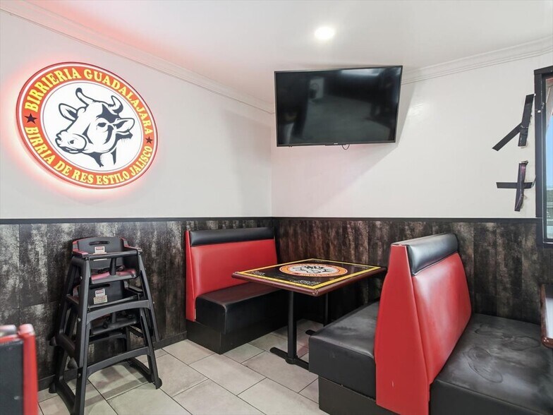 More Photos Of 11919 Garfield Ave, South Gate Restaurant For Sale