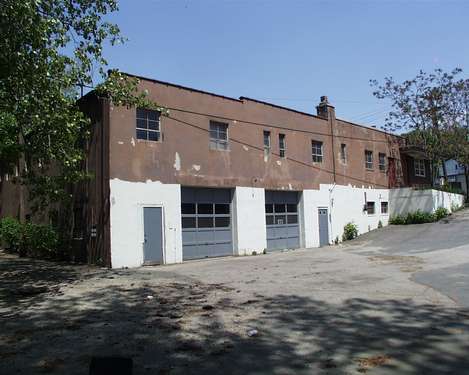 More Photos Of 2148 S Main St, Waterbury Warehouse For Lease