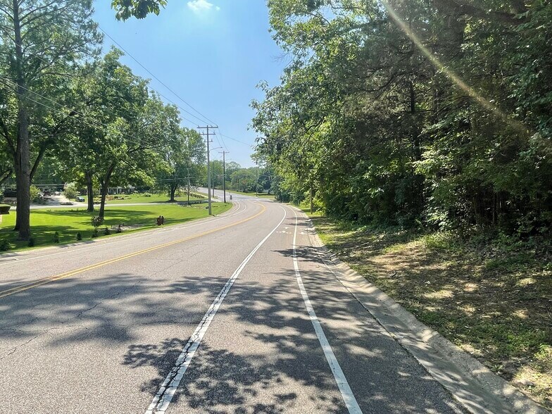 Primary Photo Of Hospital Road (5ac), Starkville Land For Sale