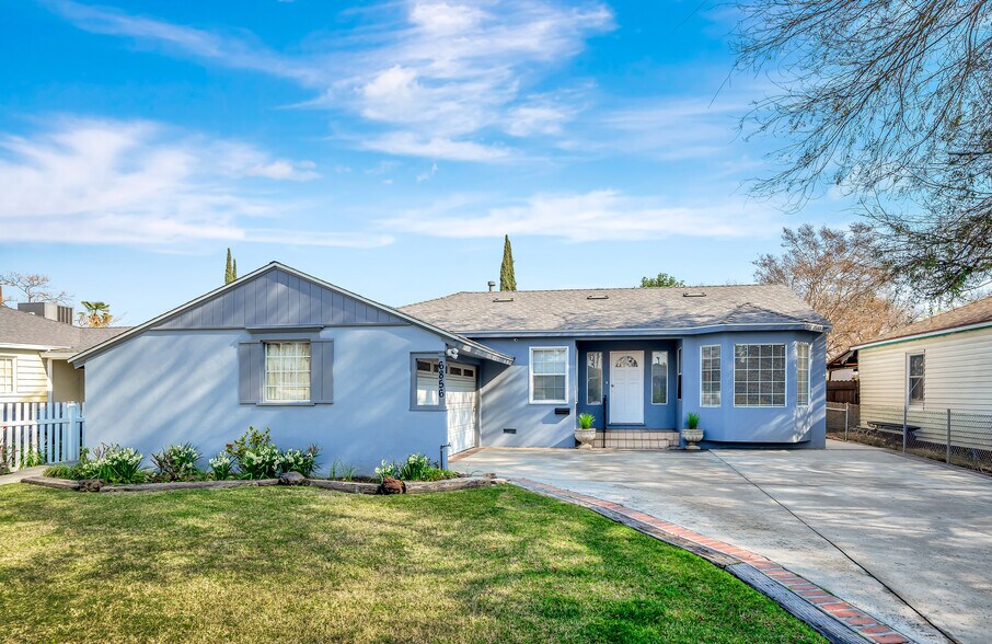 More Photos Of 6856 Hesperia Ave, Reseda Assisted Living For Sale