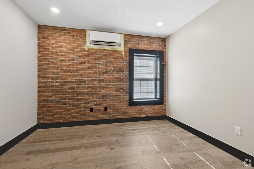 More Photos Of 39 E Main St, Marlton Office Residential For Lease