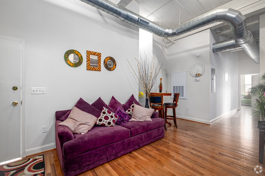 More Photos Of 311-313 W Baltimore St, Baltimore Apartments For Sale