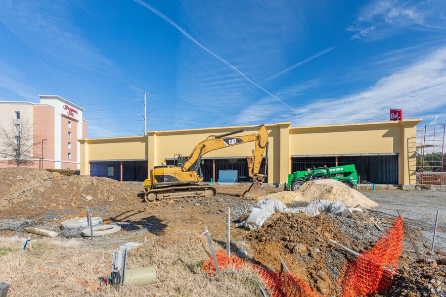 More Photos Of 4320 Commerce Rd, Richmond Storefront Retail Office For Lease