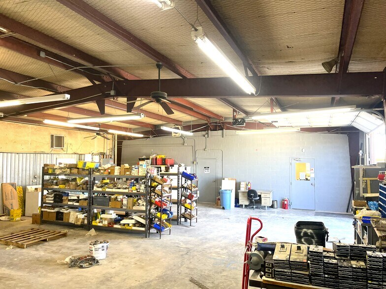 More Photos Of 926 Jody Rd, San Angelo Industrial For Lease