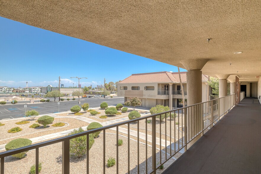 More Photos Of 5701 W Charleston Blvd, Las Vegas Medical For Sale