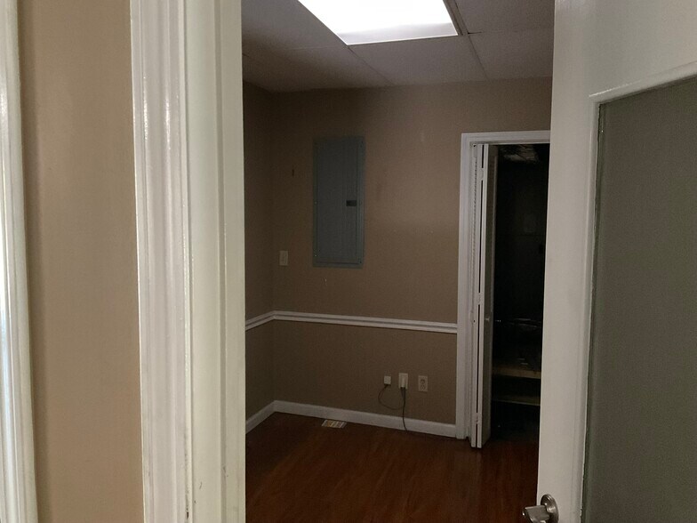 More Photos Of 1409 Kingsley Ave, Orange Park Medical For Sale