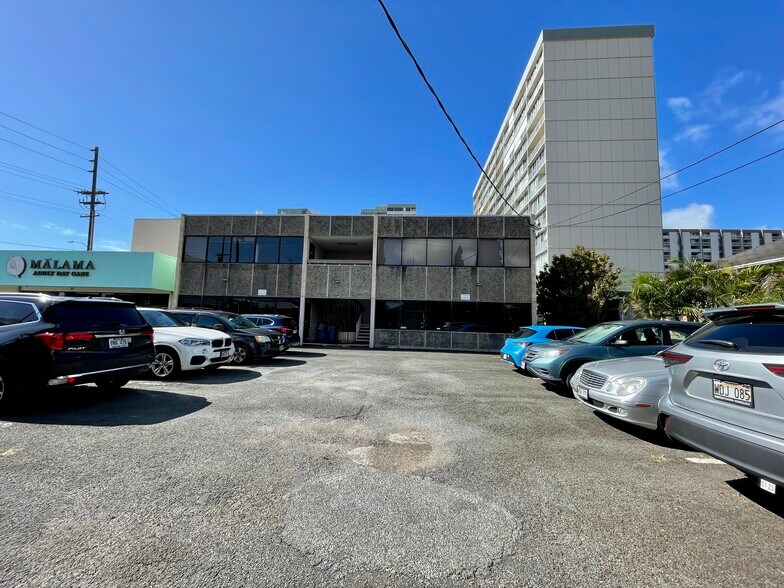 More Photos Of 1210 Artesian St, Honolulu Medical For Lease