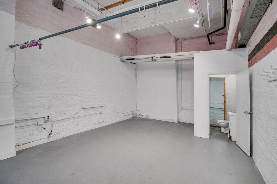 More Photos Of 2038 S Juniper St, Philadelphia Apartments For Lease