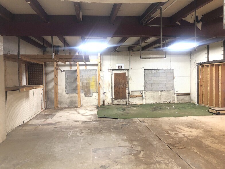 More Photos Of 2650 U.S. Rte 66 Hwy, Gallup Flex For Sale