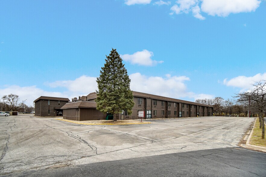 More Photos Of 17430 Dixie Highway, East Hazel Crest Healthcare For Sale