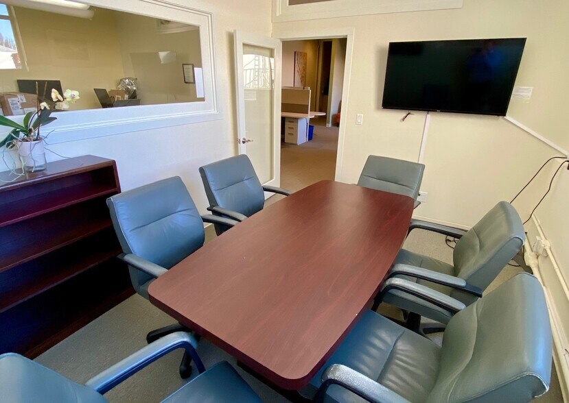 More Photos Of 2831-2849 7th St, Berkeley Office For Sale