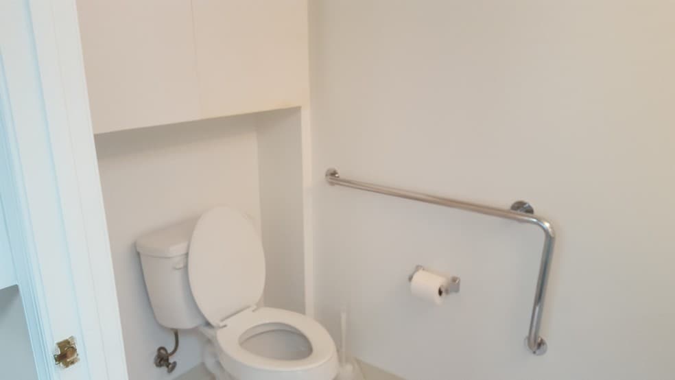 More Photos Of 9520 Marlboro Pike, Upper Marlboro Office For Sale