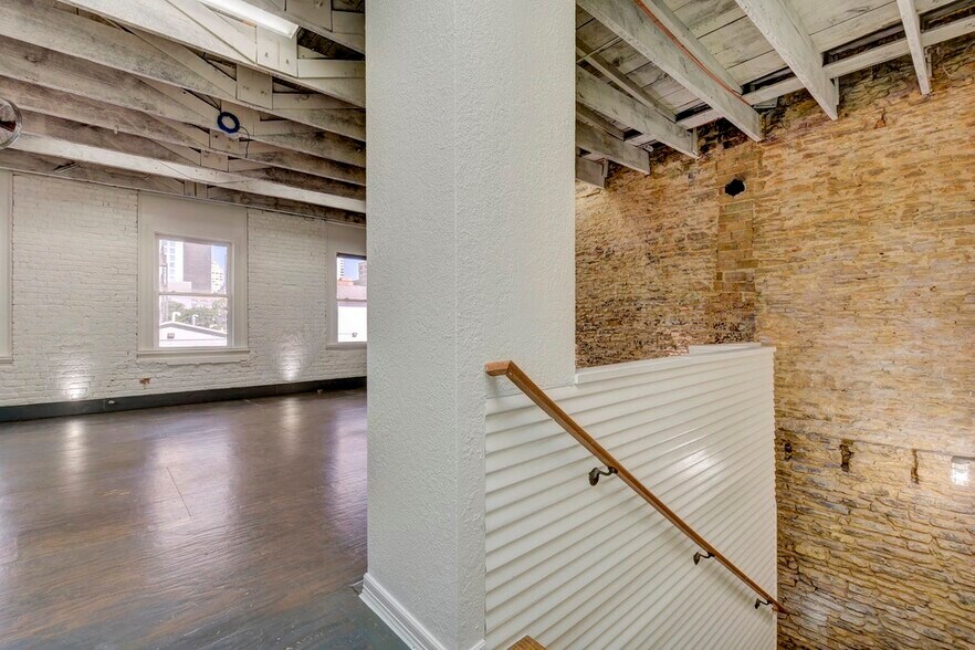 More Photos Of 503 Neches St, Austin Loft Creative Space For Lease