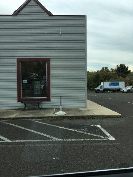 More Photos Of 386 Lincoln Hwy, Fairless Hills Freestanding For Sale