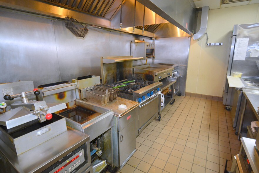 More Photos Of 13 E Dayton St, West Alexandria Restaurant For Sale