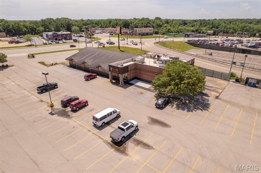 Primary Photo Of 929 S Westwood Blvd, Poplar Bluff Restaurant For Lease