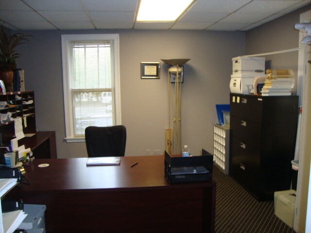 More Photos Of 115 S Vine St, Hinsdale Office Residential For Sale