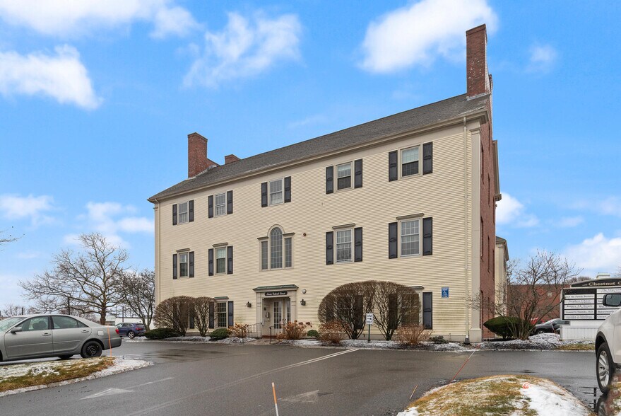 More Photos Of 7 Federal St, Danvers Office For Sale