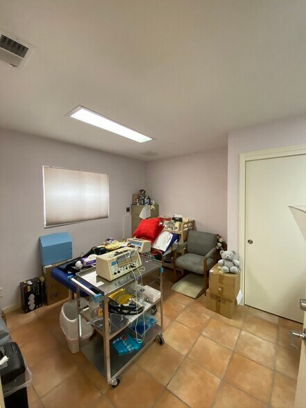 More Photos Of 1328 El Camino Real, San Carlos Storefront Retail Office For Sale