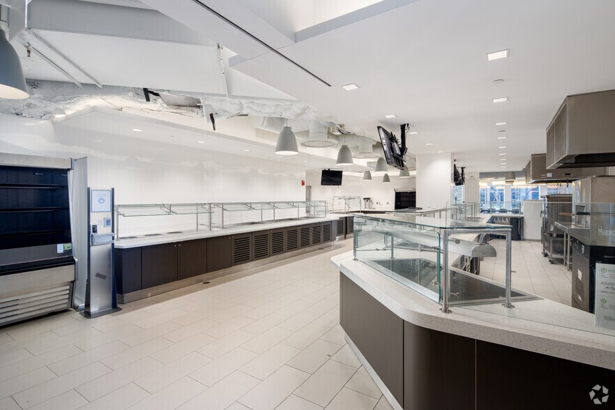 More Photos Of 1600 McConnor Pky, Schaumburg Office For Lease