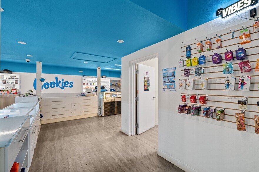 More Photos Of 1017 E Ocean Ave, Lompoc Medical For Sale