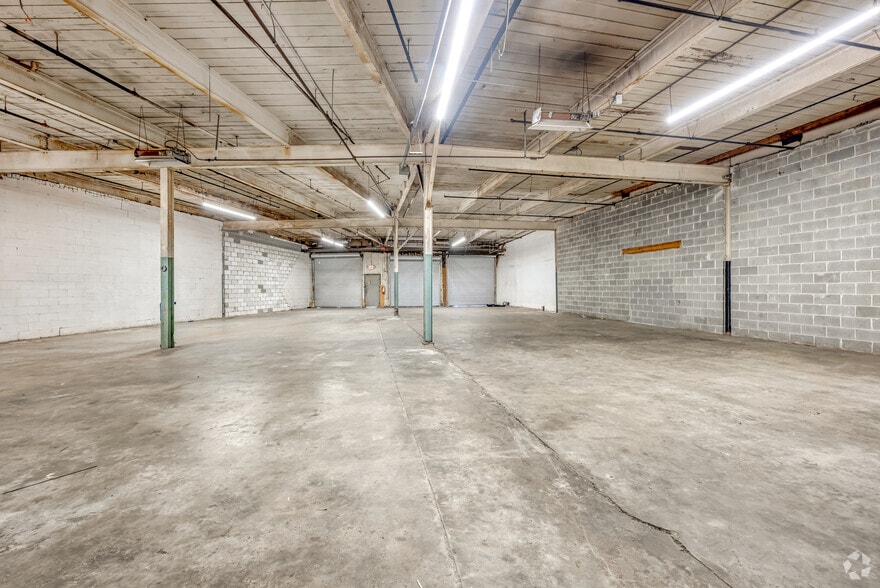 More Photos Of 1129-1199 Willingham Dr, East Point Warehouse For Lease