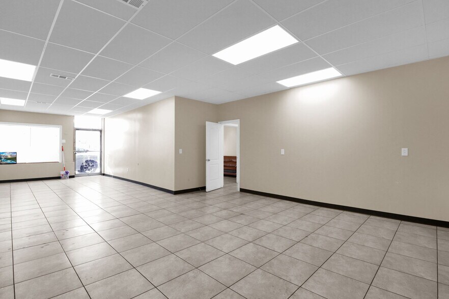 More Photos Of , Dayton General Retail For Sale