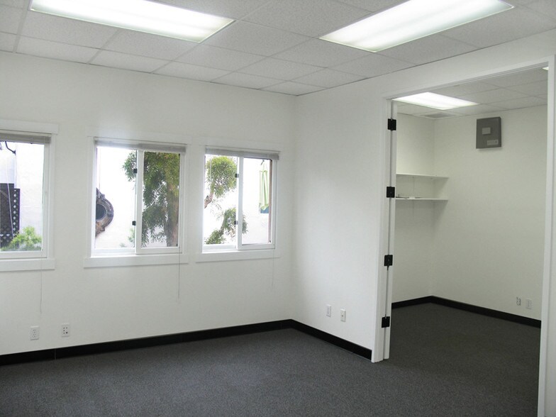 More Photos Of 2656-2664 29th St, Santa Monica Loft Creative Space For Lease