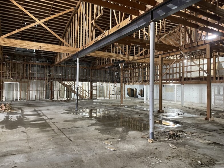 More Photos Of 1700 Las Vegas Blvd, Las Vegas Restaurant For Lease