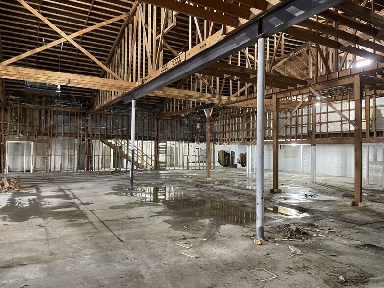 More Photos Of 1700 Las Vegas Blvd, Las Vegas Restaurant For Sale