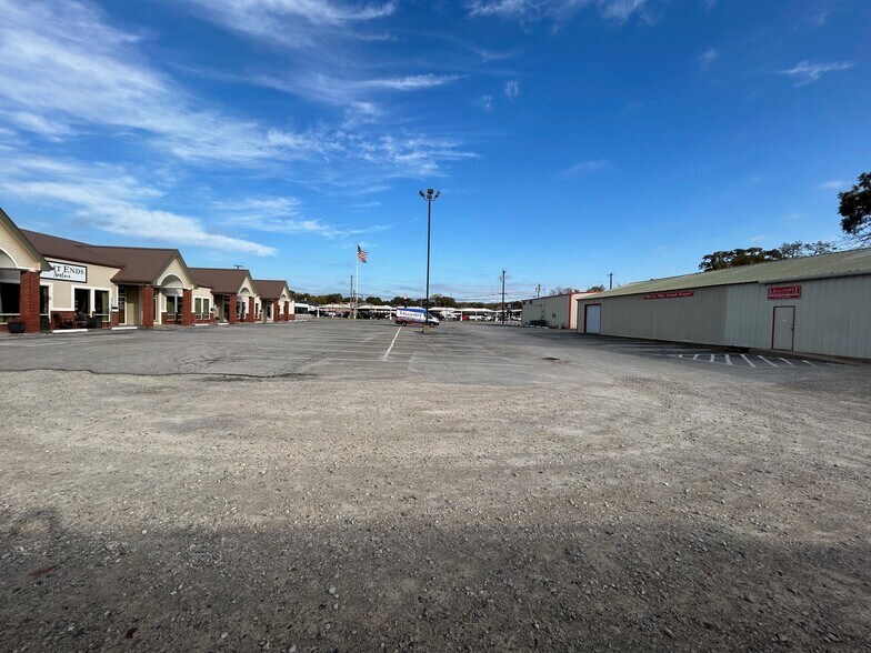 More Photos Of , Weatherford Unknown For Sale