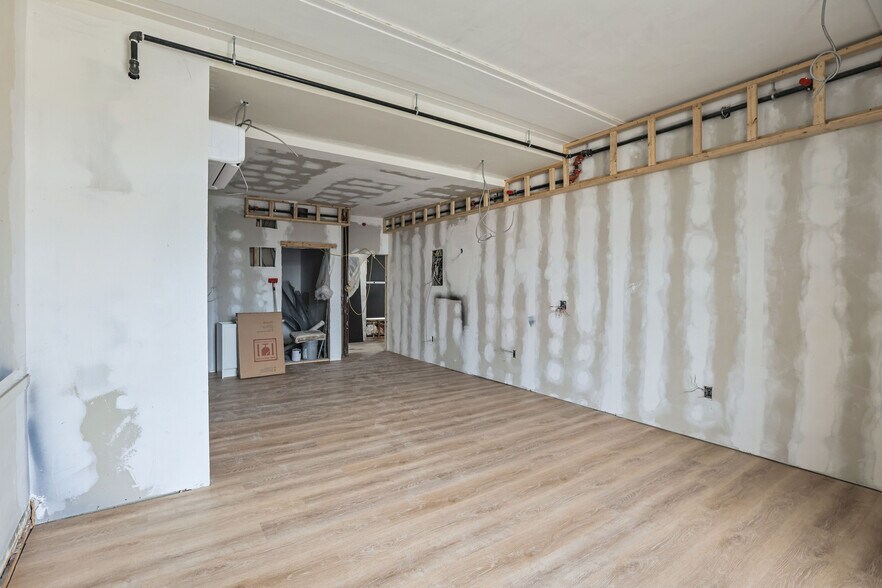 More Photos Of 255 Main St, Pawtucket Office For Sale
