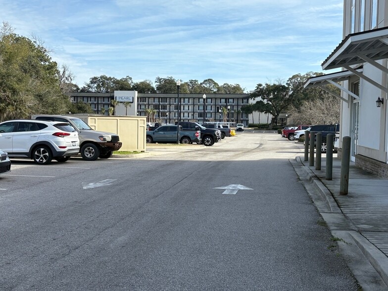 More Photos Of 1411 Queen St, Beaufort Office For Sale