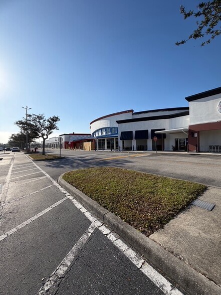 More Photos Of 10175 Tamiami Trl, Punta Gorda General Retail For Lease