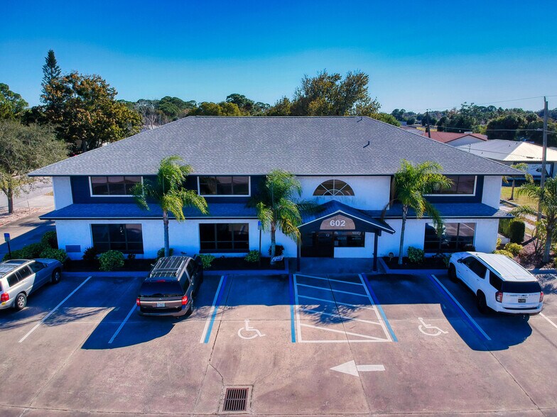 More Photos Of 602 W Indian River Blvd, Edgewater Medical For Lease