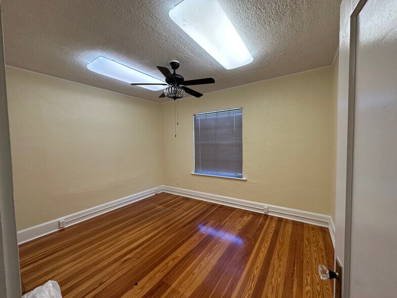 More Photos Of 115 E New Haven Ave, Melbourne Office For Sale