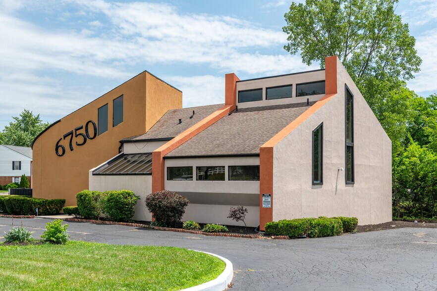More Photos Of 6750 Brandt Pike, Huber Heights Medical For Sale