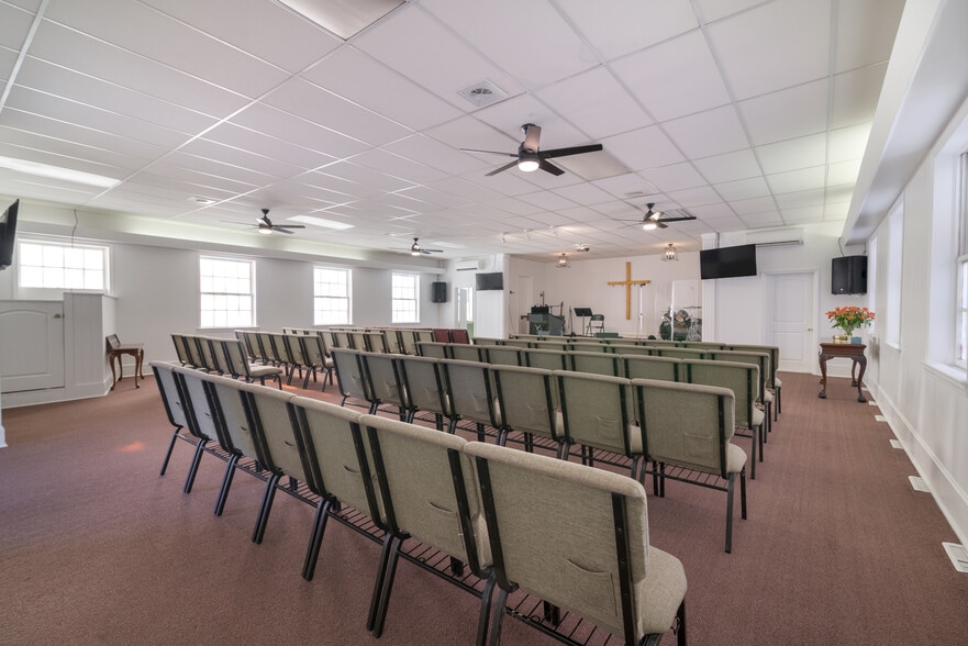 More Photos Of 402 Worth St, Mount Airy Religious Facility For Sale