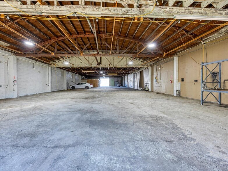 More Photos Of 310 Market St, Klamath Falls Warehouse For Sale