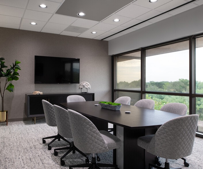 More Photos Of 1601 Industrial Blvd, Sugar Land Coworking Space